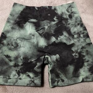 Darc Sport Green & Black Tie-Dye Marbles Seamless Bike Shorts Small